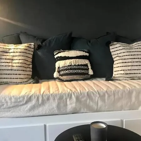 Design Ferienwohnung Mit Bergblick Und Schwimmbad Офтершванг
