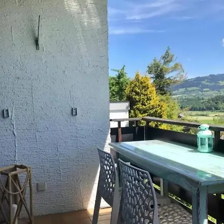 Design Ferienwohnung Mit Bergblick Und Schwimmbad Офтершванг